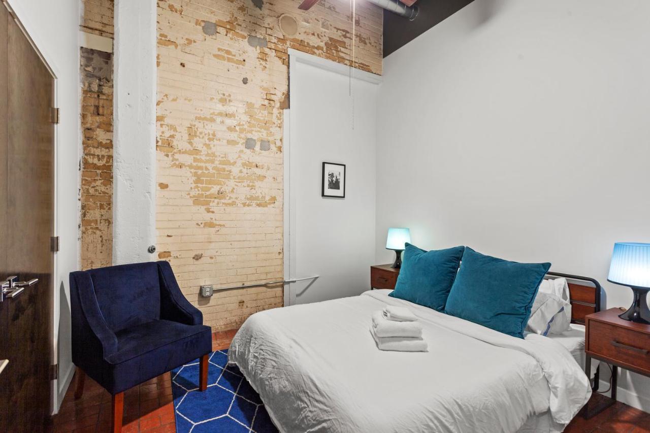 Frontdesk Historic Kcy Flats With Rooftop Deck Kansas City Eksteriør bilde